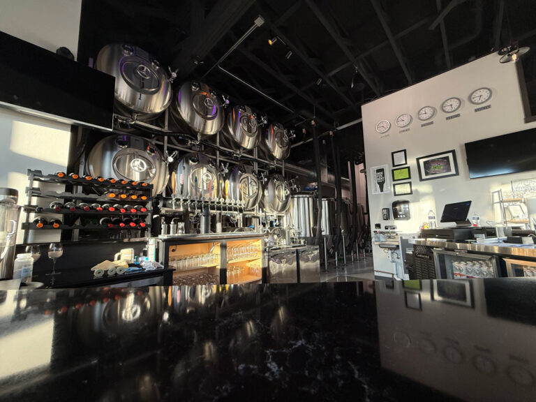 Tailwinds Brewing Company interior