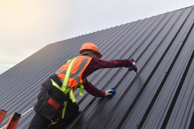 vecteezy_background-roofer-worker-in-protective-uniform-wear-and_15632743